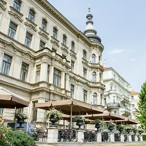 ***** Hotel Le Palais Art Česká republika
